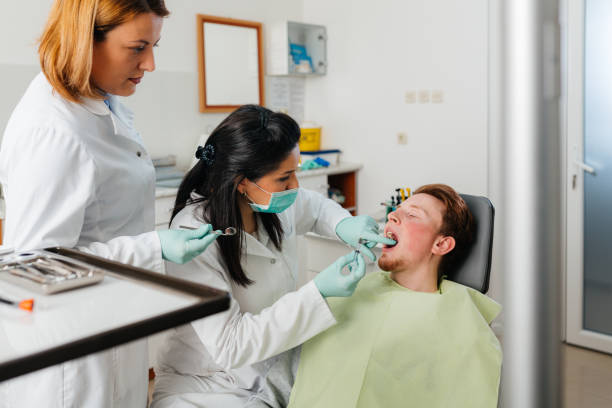 Best Dentist for Tooth Abscess  in Church Hill, MD
